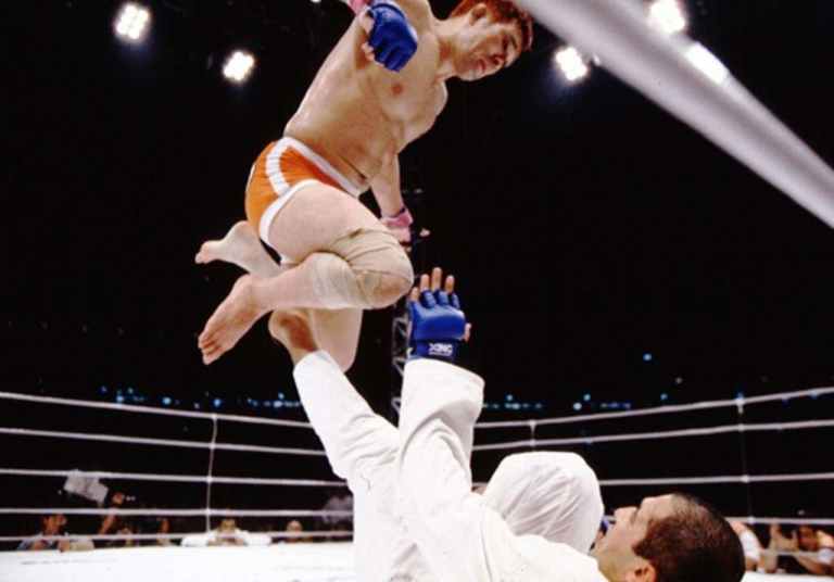 Classic Match: Kazushi Sakuraba vs. Royce Gracie (2000)